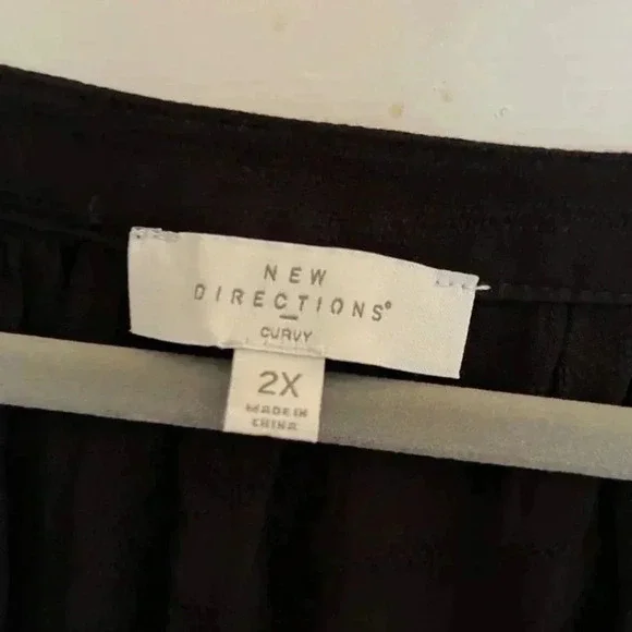 New Directions black button front shirt size 2X - Picture 4 of 6